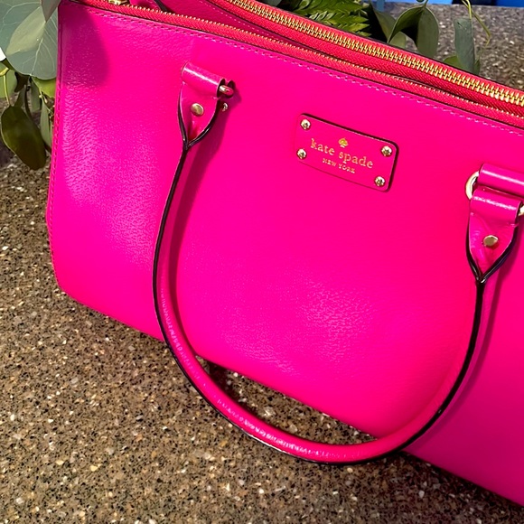 kate spade Handbags - Kate Spade Pink Shoulder bag